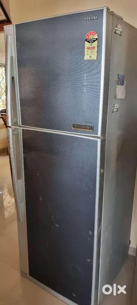 Toshiba Fridge 423 Iiters in good condition