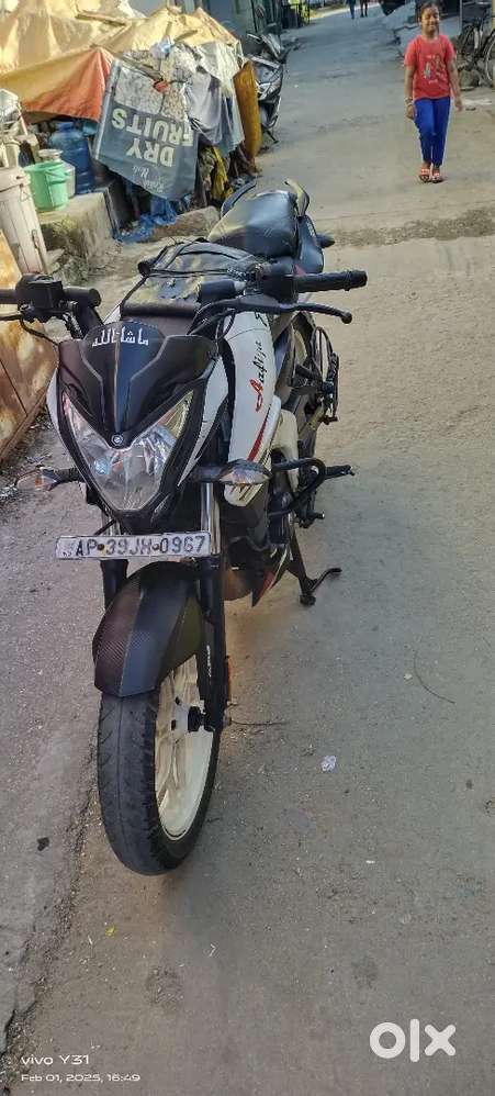 Ns 200 Urgent sell  to my bike