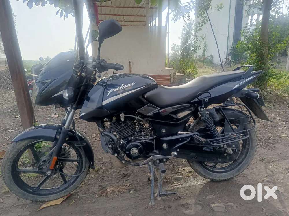 Bike Pulsar 125 Black edition, model 2022, all Documents Available.