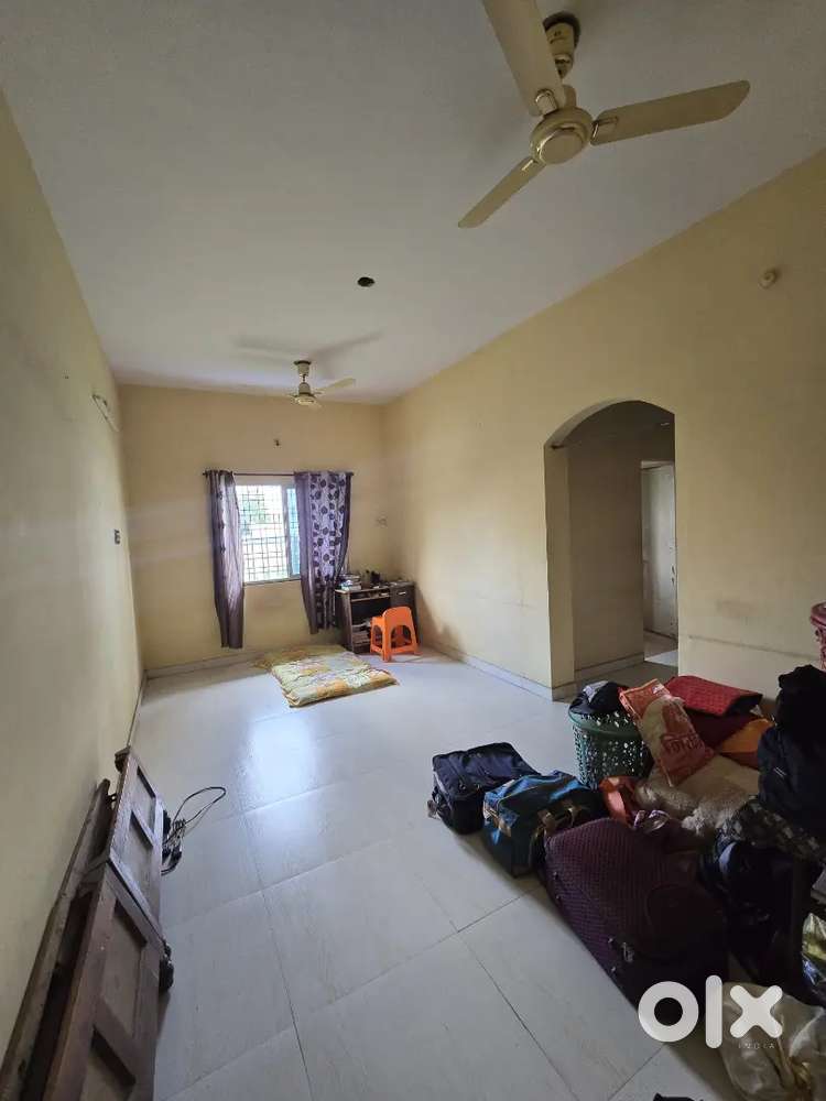 Need 1 girl roommate in 2bhk flat