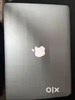 Macbook Air i5 8GB RAM (13 inch Silver)