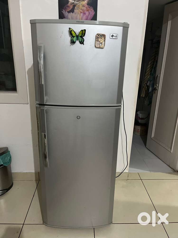 225 liters LG refrigerator