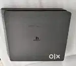 PS4 Slim 1TB Sony Looks Fresh, Plays Smooth