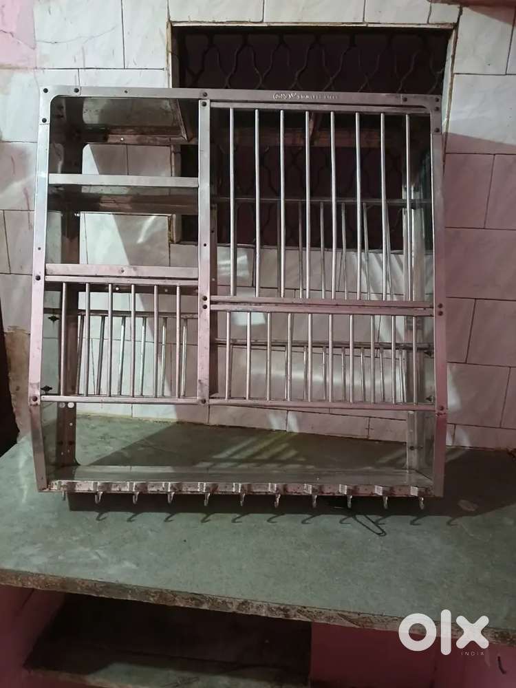 Steel utensils stand