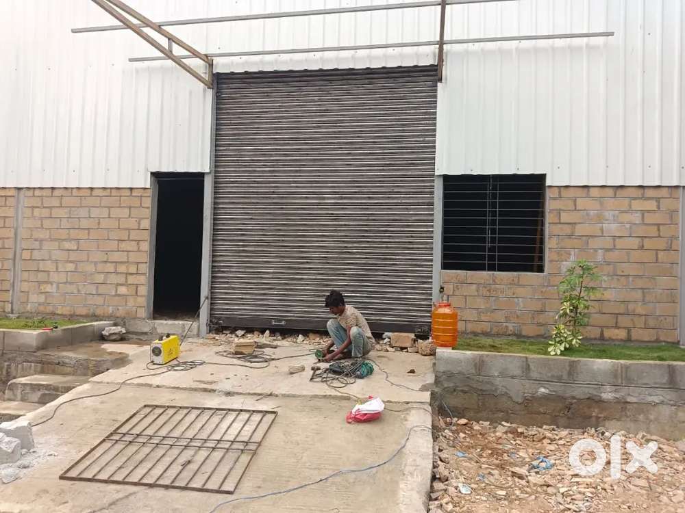 Warehouse rent and godown it is used for any business water available