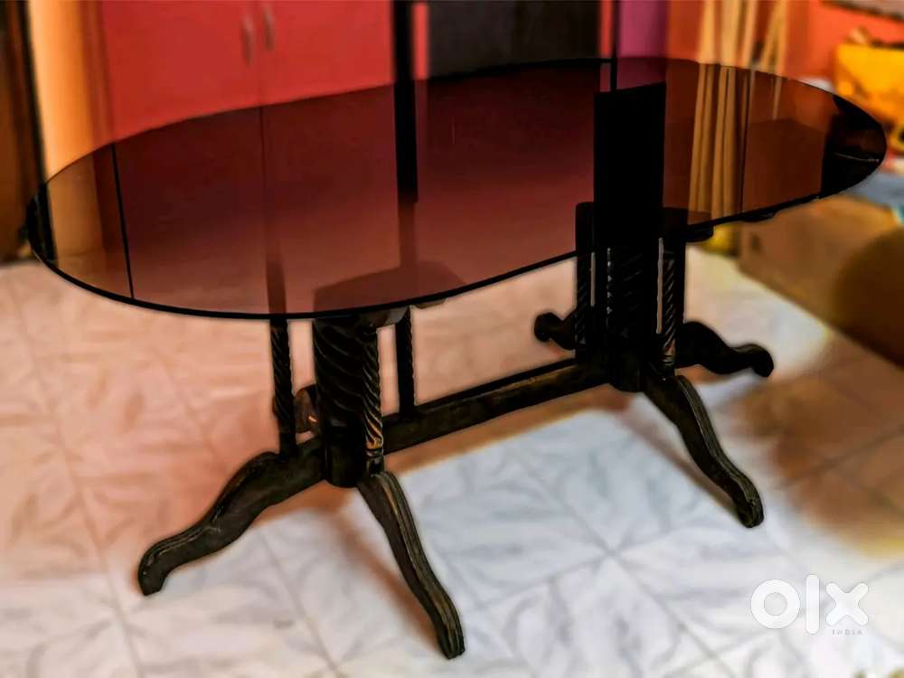 Stunning 6-Seater Pure Teak (Segun) Dining Table - Carved Base .