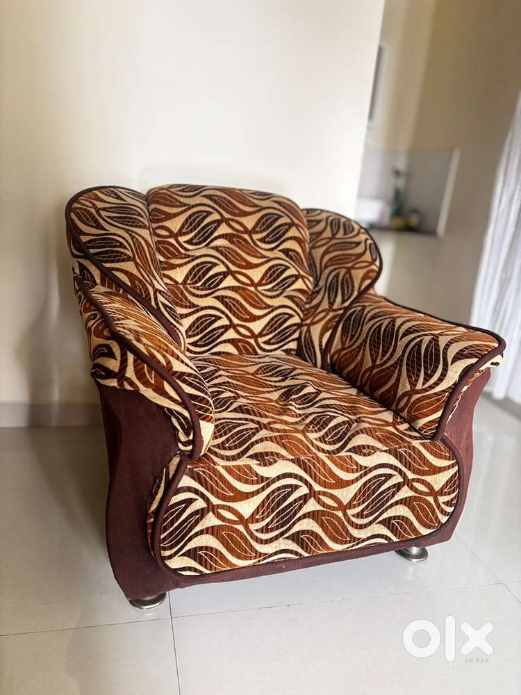 2 Single Maharaja Sofa