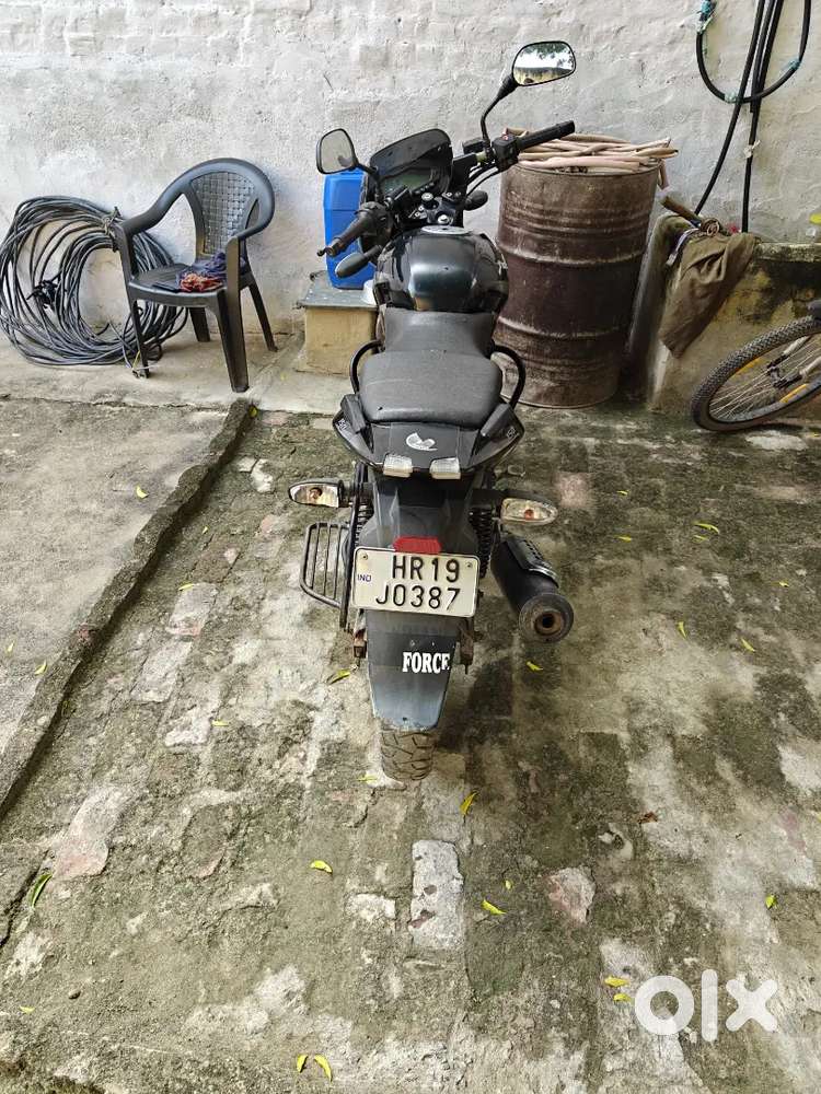 Bajaj Pulsar 150 (2015 Model) – Excellent Condition – Defence Owner