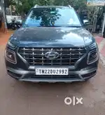 Hyundai Venue 2021 Petrol 25000 Km driven