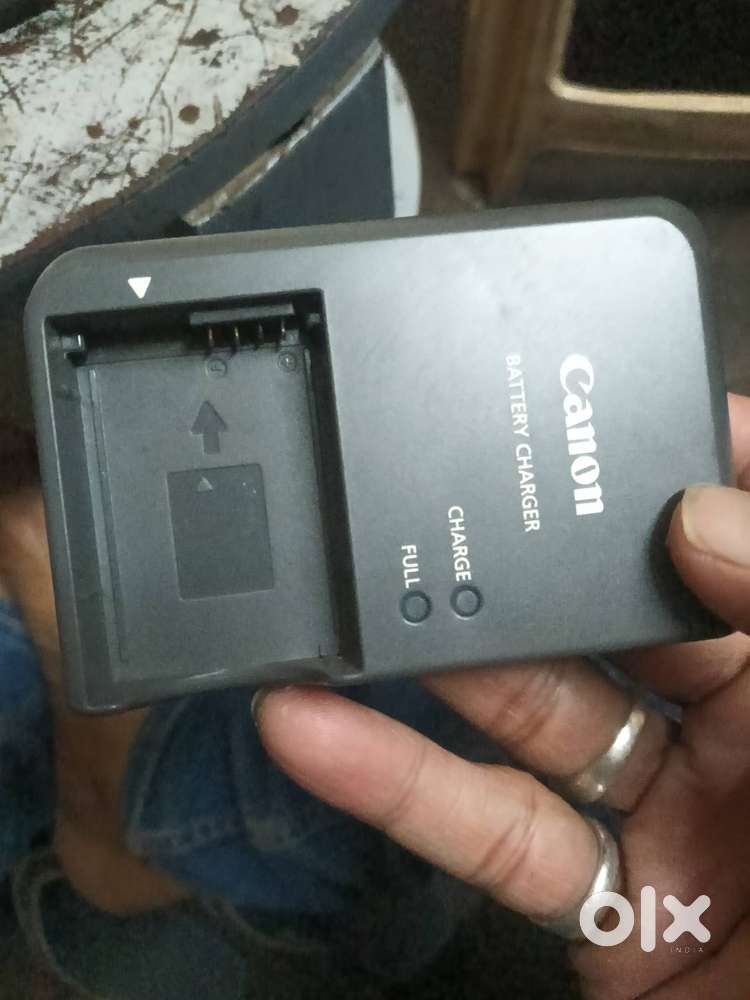 Cannon Battery charger cb-2lz