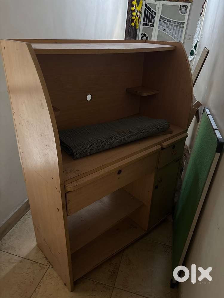 Free Computer Study Table