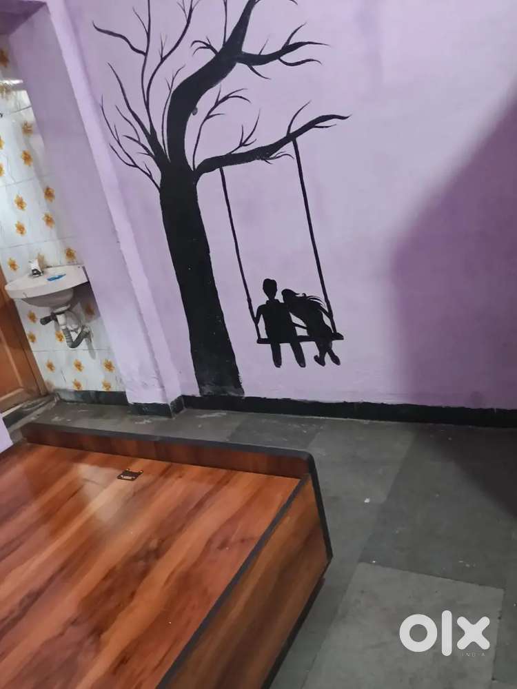 Room for rent available