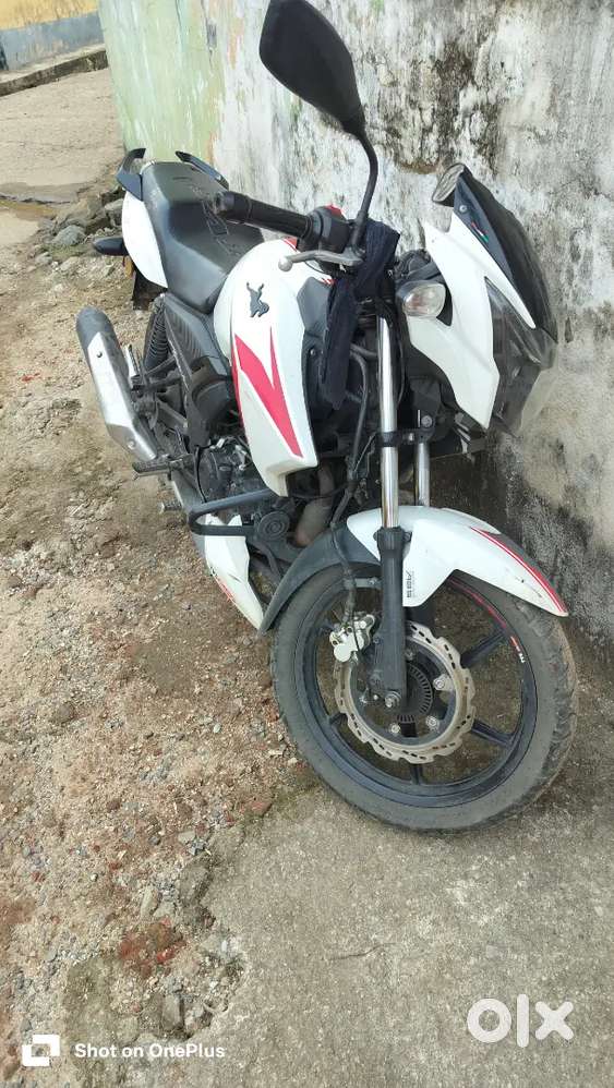 Apache 160RTR