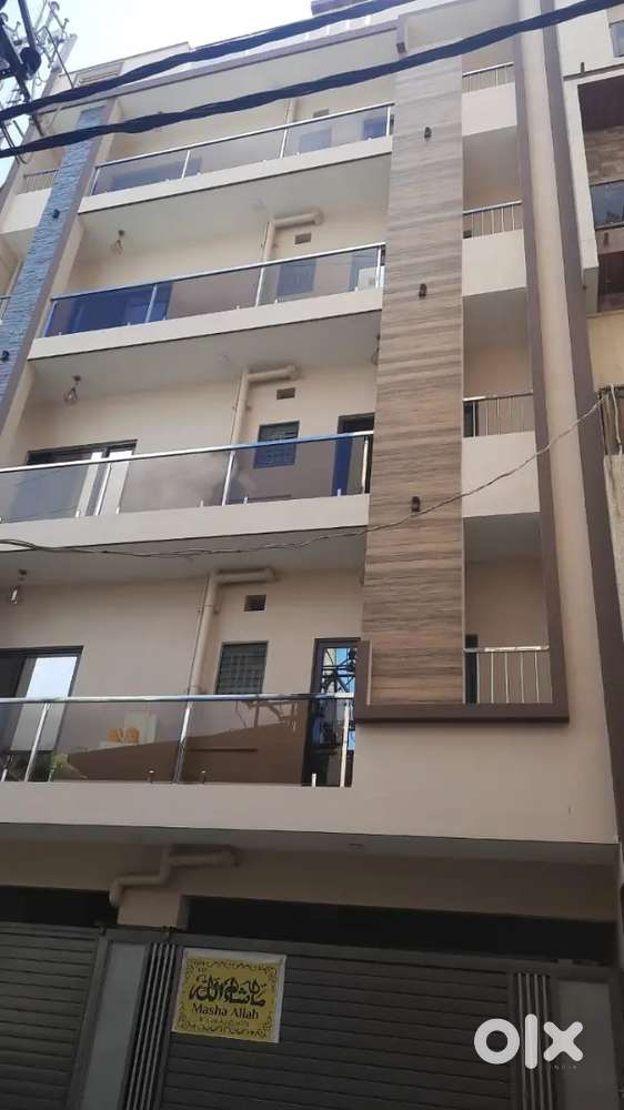 Shampor road  30×40 4 Flore with ground Flore parking lift facility