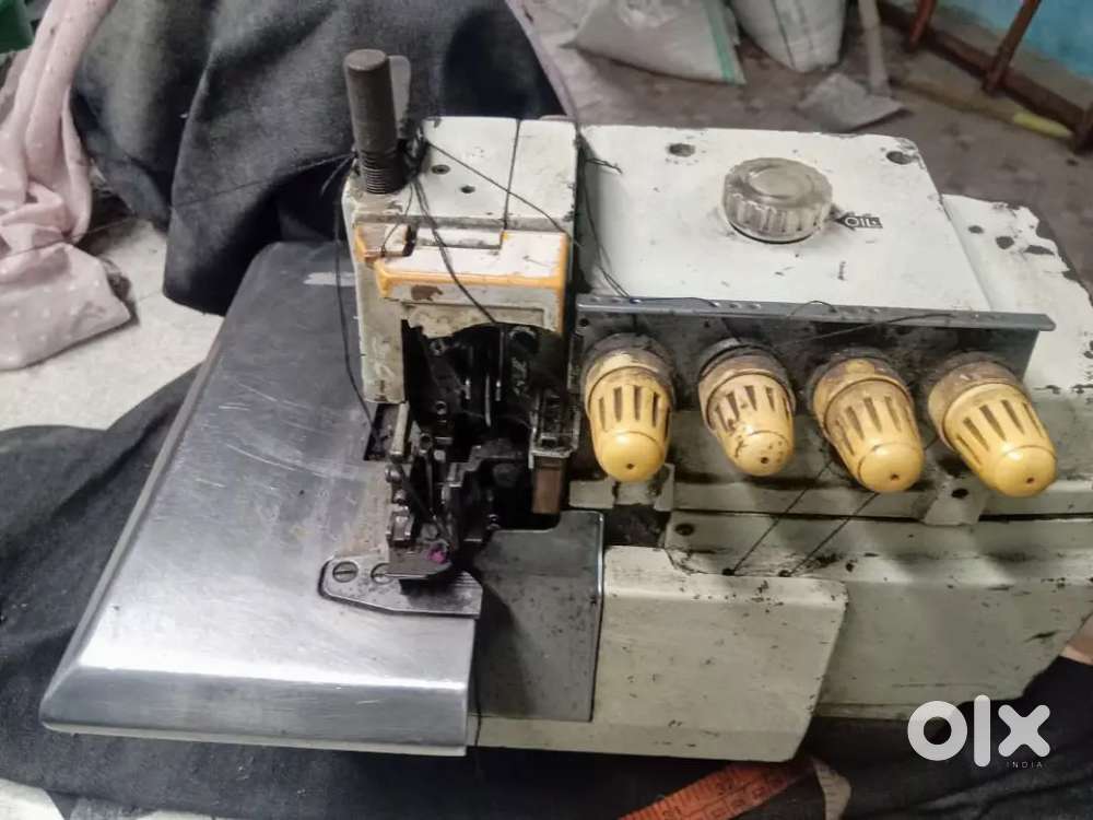 5 thread overlock machine