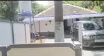 നാല് സെന്റ് പഴയ ഓട് മേഞ്ഞ വീട്
