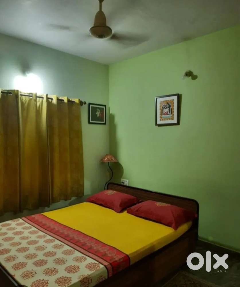 Single room is available for rent specially for girls