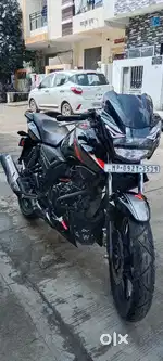 Tvs apache rtr 160 dual disc single channel abs black color bike