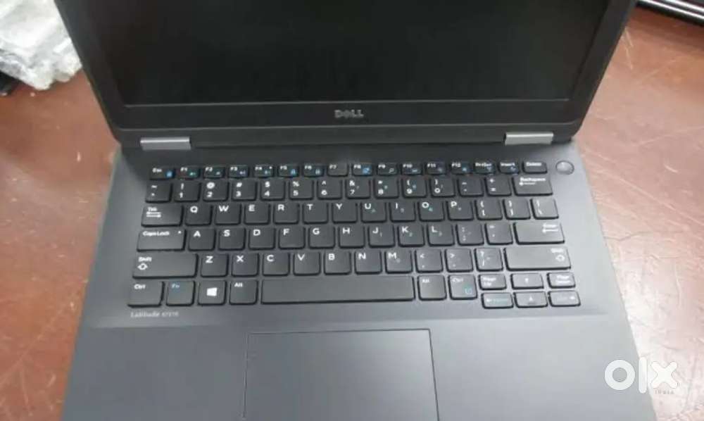 Original window and origional charger light weight laptop high end