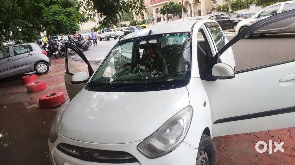 Hyundai i10 2011 CNG & Hybrids 95147 Km Driven