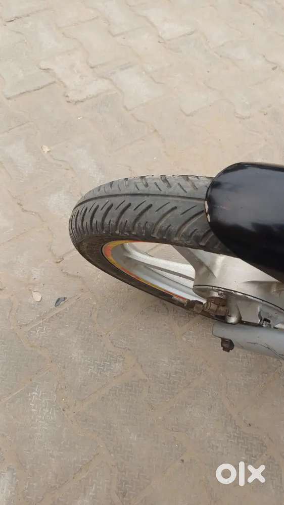 Single hand bike,best average, no scratch, no accident, 1st owner