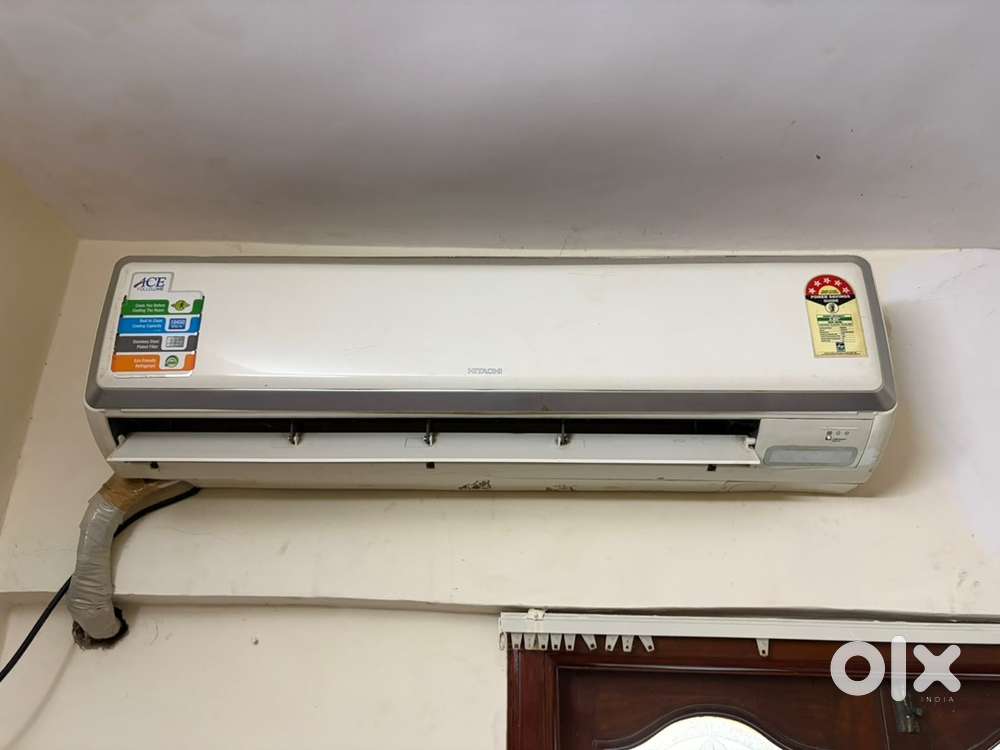 Hitachi 1.5 ton split AC in excellent condition