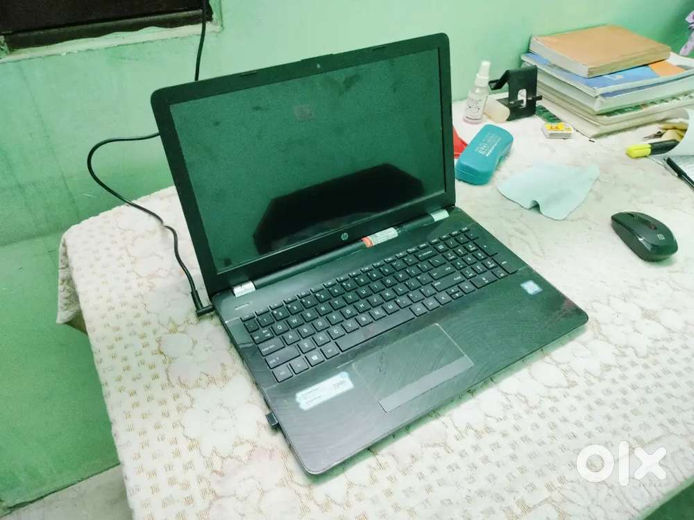 Hp i5 laptop 8th generation 4gb ram 512gb hdd