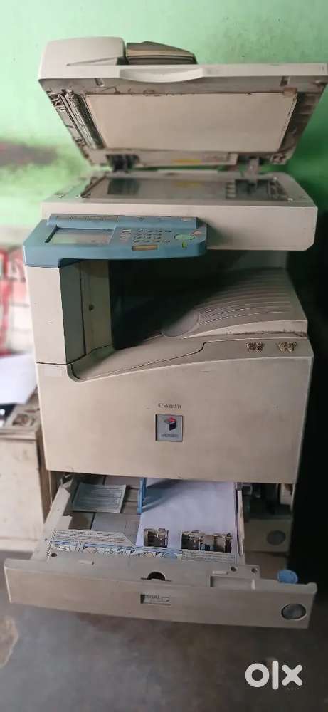 Canon  iR 3300 photography machine