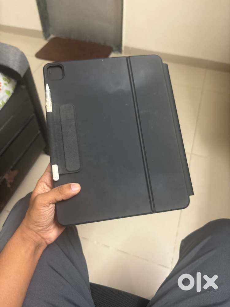 Ipad magic keyboard (type case)