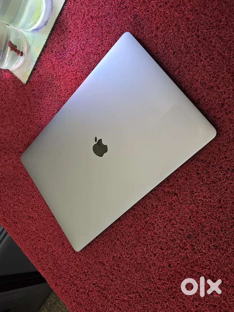 Apple Macbook Pro 2021 i7 16gb 512gb 5.5gb Graphics 16inch Retina