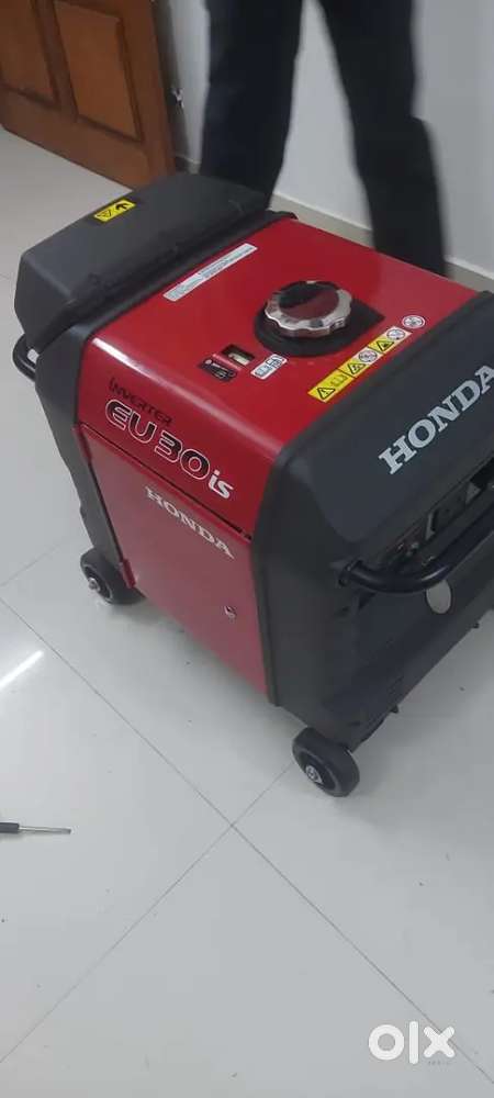 HONDA EU30i generator