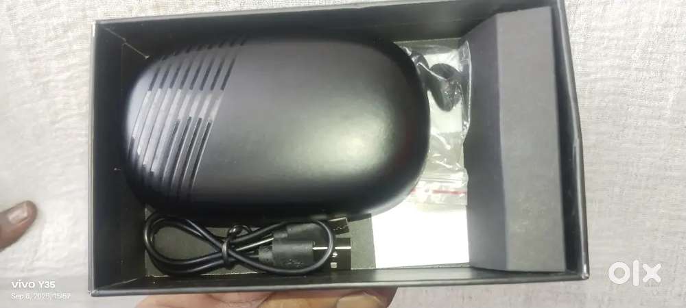 TWS EARBUDS