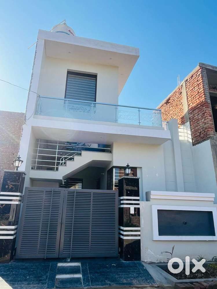 105 gaj independent house