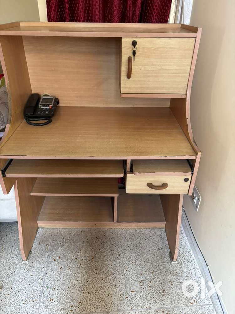 Computer Table