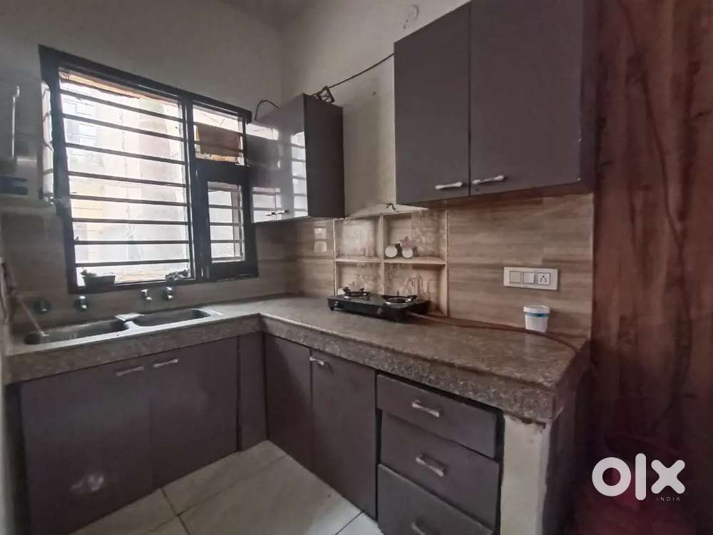 1 BHK fully furnished Flat