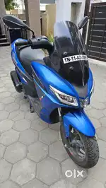 Aprilia SXR 125. Minimum used and in brand new condition