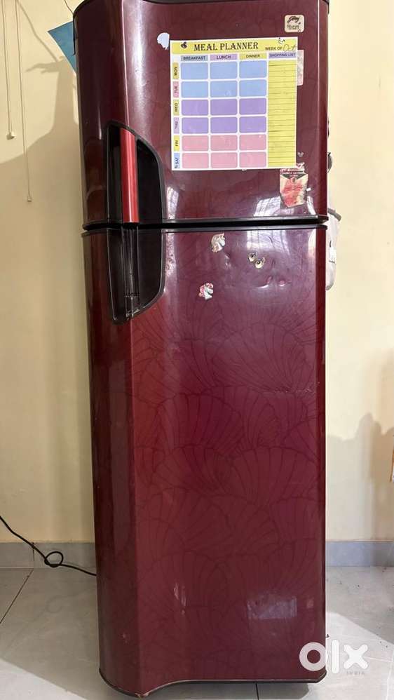 304 ltr godrej fridge in good condition