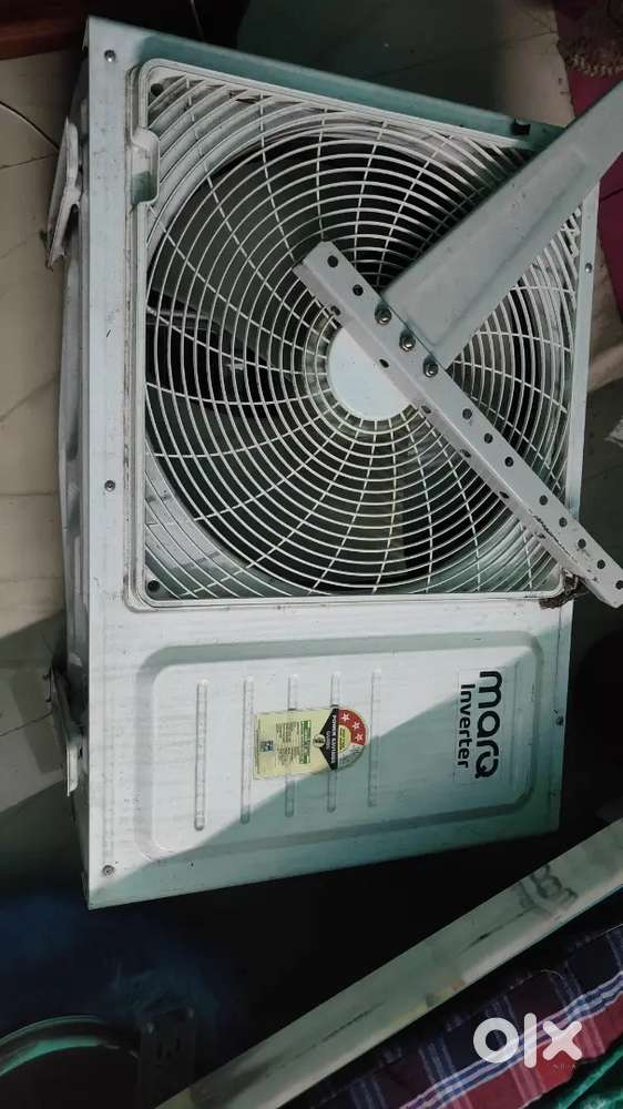 Urgent  1.5 ton AC for sale in Mukundapur,Kolkata