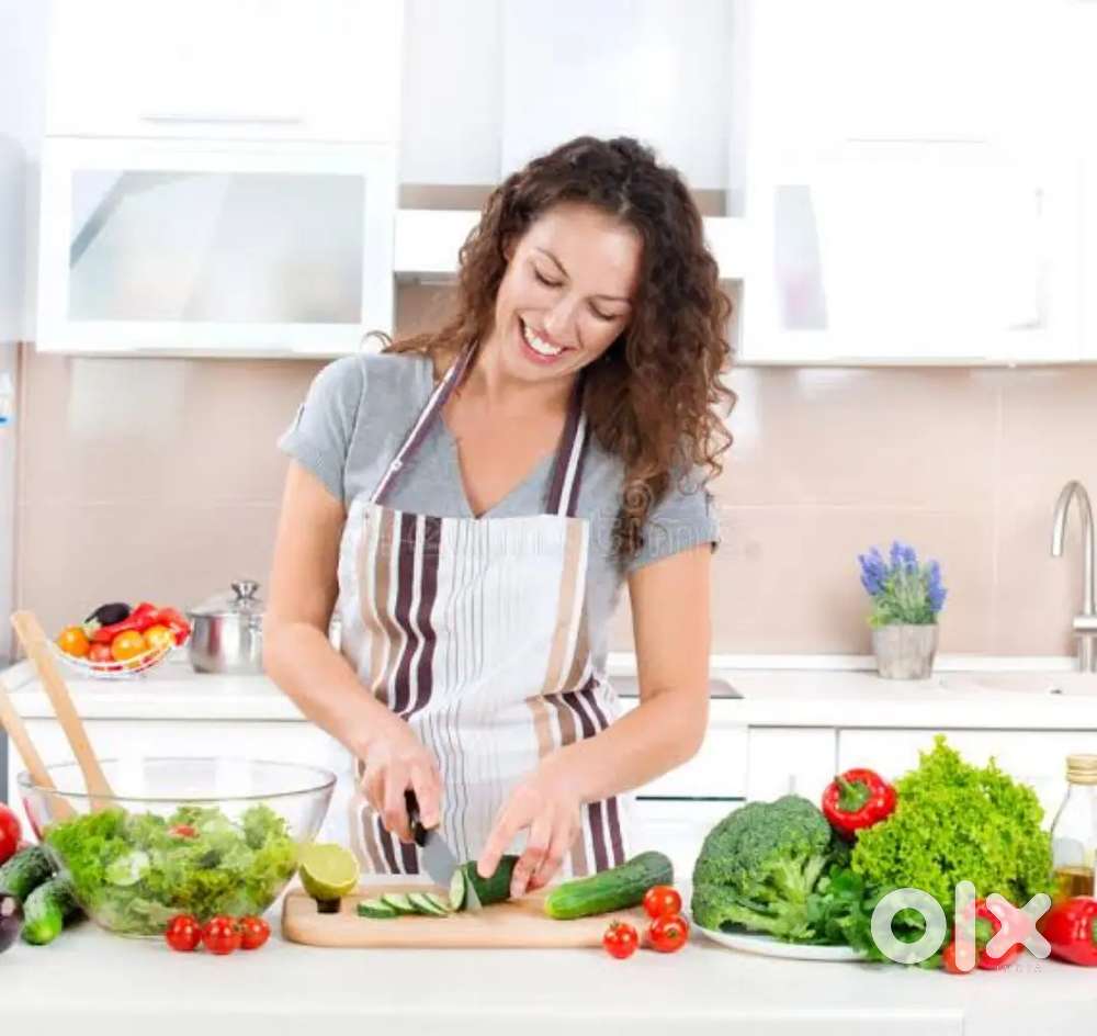 തൃശ്ശൂർ സിറ്റിയിൽ കൂടെ താമസിച്ച് ജോലികൾ ചെയ്യുവാൻ ലേഡിയെ ആവശ്യമുണ്ട്