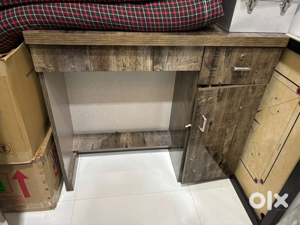 Study table for sale