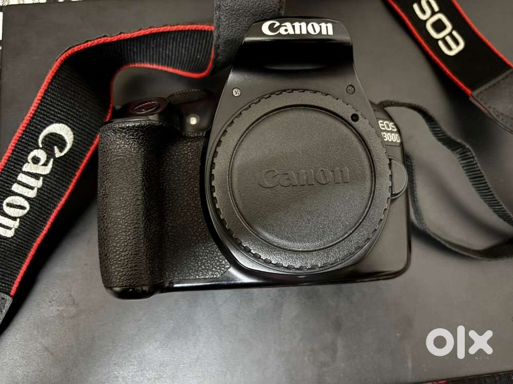 Canon EOS 1300D in Excellent Condition