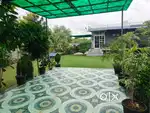 Villa garden