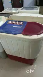 MINT CONDITION USED SEMI AUTOMATIC WASHING MACHINE AVAILABLE