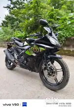 R15 v2 excellent condition bike
