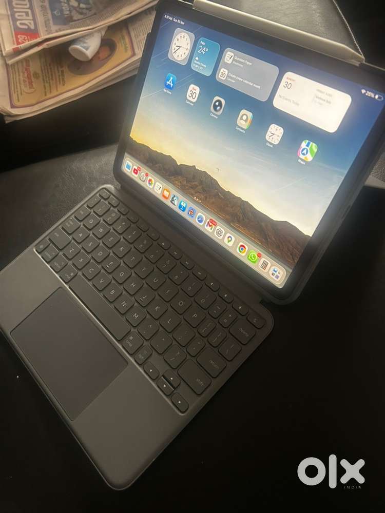 Logitech combo touch keyboard for ipad air