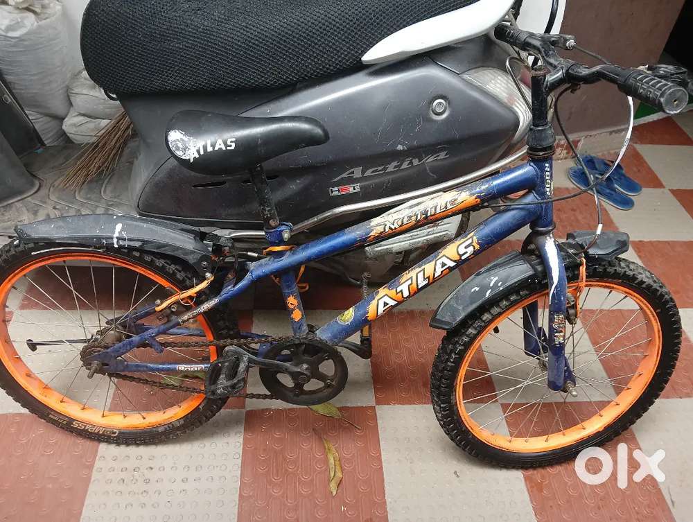 Dark blue coloured with power brakes