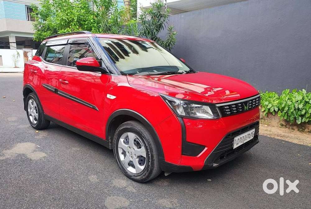 Mahindra XUV300 W6 Diesel, 2023, Diesel