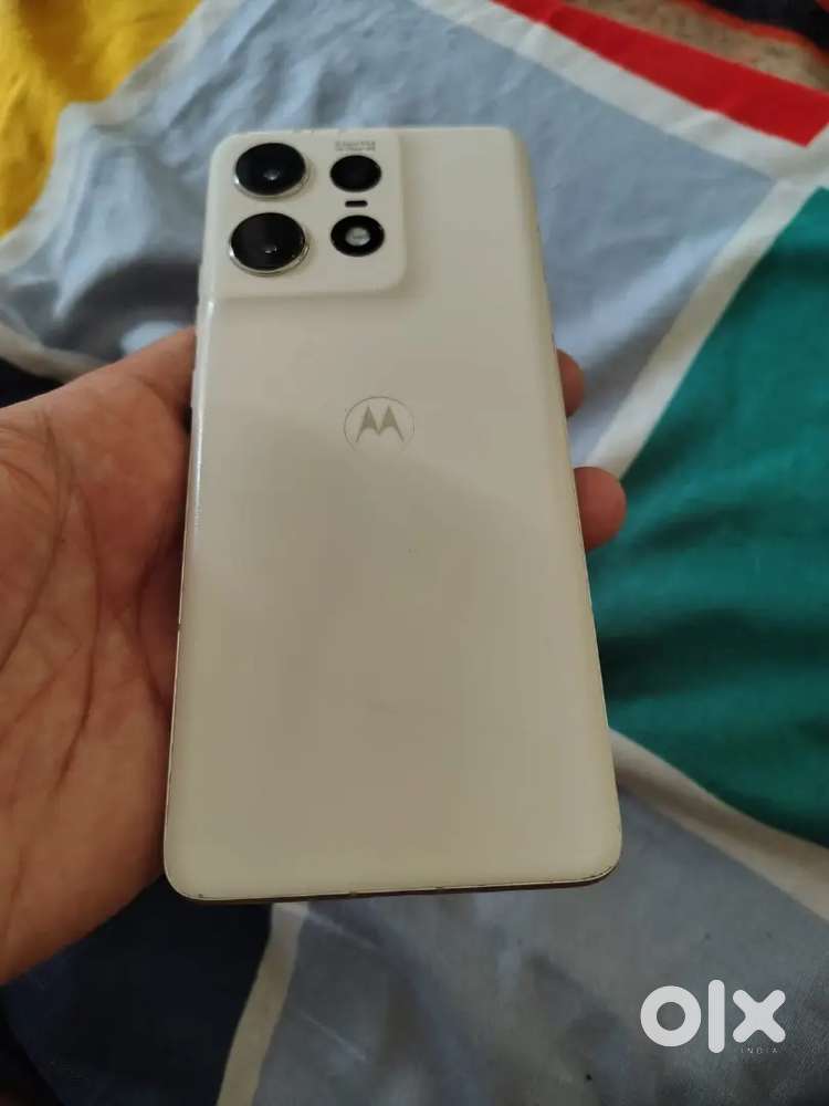 Moto edge 50 pro 8/256. @ 17500 only