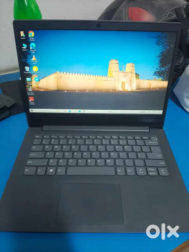 Lenovo i3  10th generation ssd 256 ram 4gb new