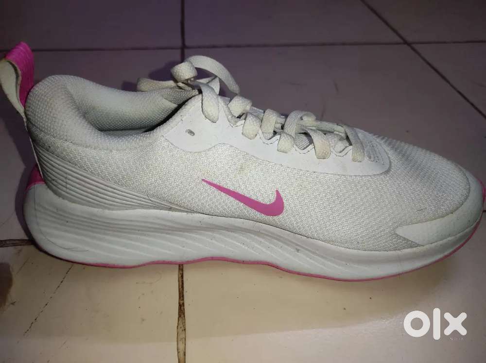 NIKE AIR FORCE 1 - WHITE